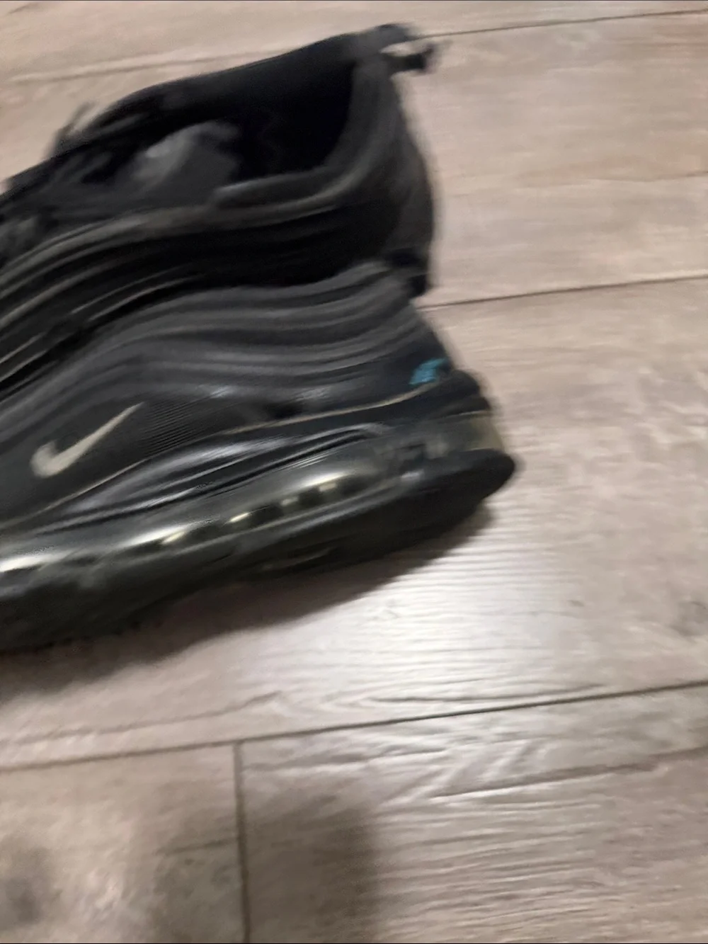 Nike Men’s Black Low-Top Athletic Sneakers
